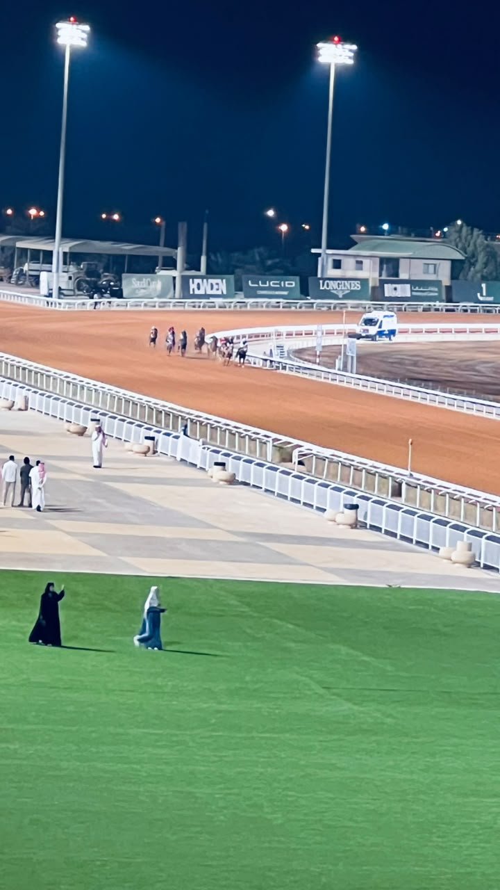 سناب «البوابة» يرصد فعاليات اليوم الثاني من موسم سباقات الخيل بالرياض 2026/2027